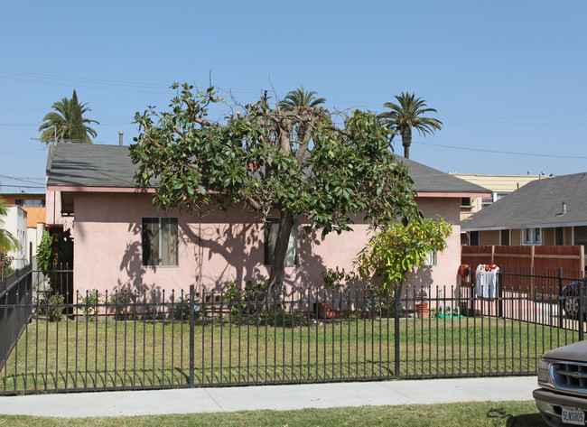 6438 Stafford Ave in Huntington Park, CA - Building Photo - Building Photo