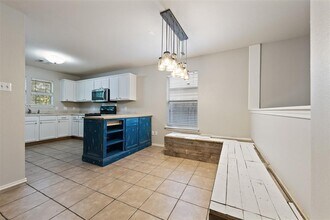 2224 Bluffstone Dr in Round Rock, TX - Building Photo - Building Photo