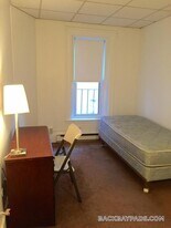 272 Newbury St in Boston, MA - Building Photo