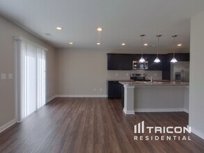 3907 Brandie Glen Rd in Charlotte, NC - Building Photo - Building Photo