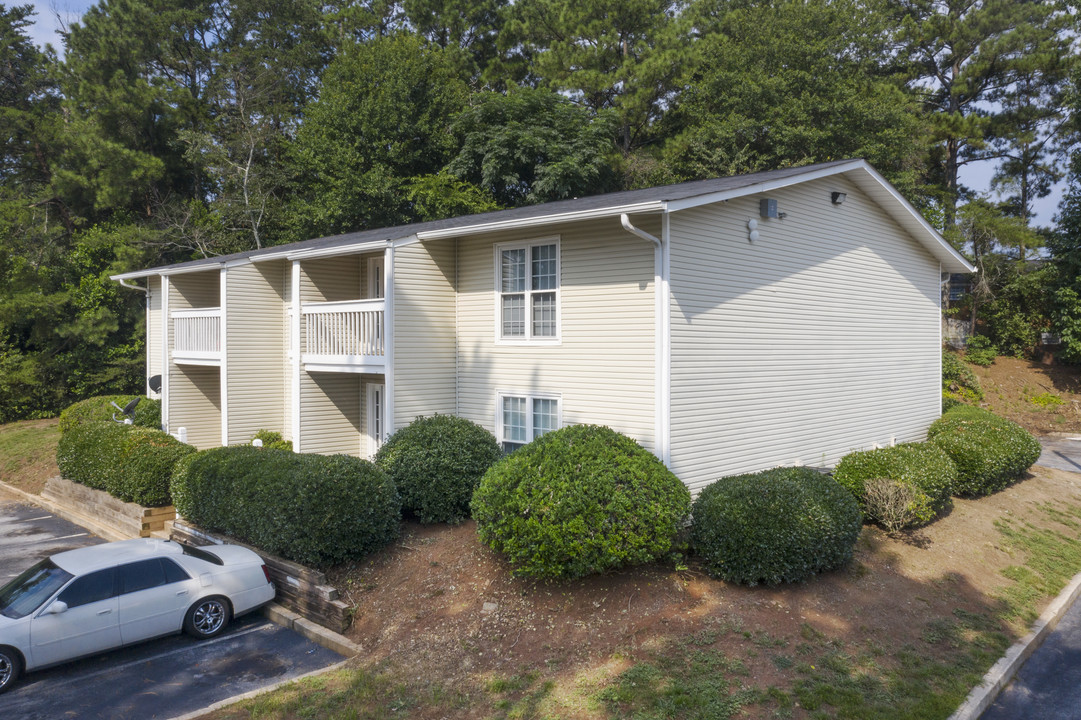 Premier Apartments in Austell, GA - Building Photo