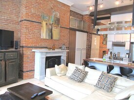 85 Rue D'Auteuil in Québec, QC - Building Photo