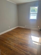 13 Washington Pl in Patchogue, NY - Building Photo - Building Photo