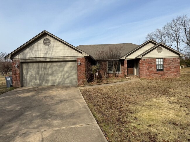 property at 1806 Oakview Dr