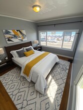 5325 Lowell St in Oakland, CA - Foto de edificio - Building Photo