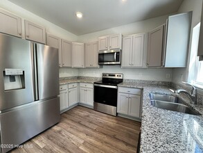1505 Pleasant Holw Ct SE in Bolivia, NC - Building Photo - Building Photo
