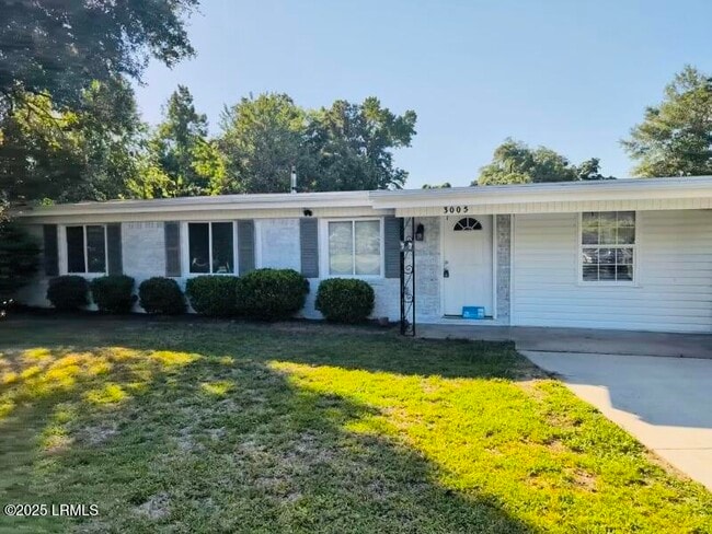 property at 3005 Shell Point Rd