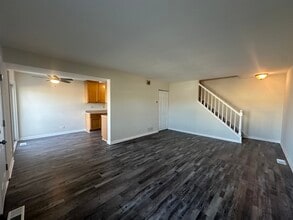 306 Northwestern Ct in Bloomingdale, IL - Building Photo - Building Photo