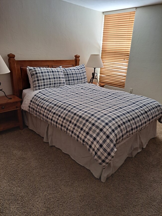 property at 1150 Deer Valley Dr