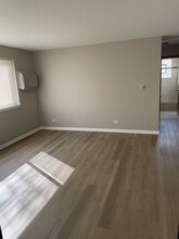 24 N Main St in Glen Ellyn, IL - Building Photo - Building Photo