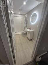 72 Ingleside Dr in Kitchener, ON - Building Photo - Building Photo