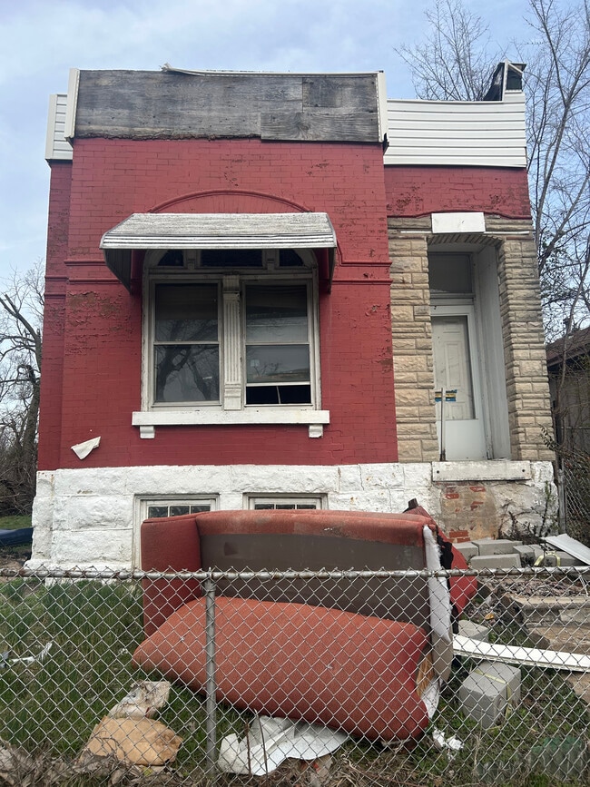 4043 Camellia Ave in St. Louis, MO - Foto de edificio - Building Photo