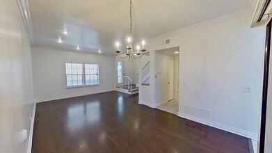 307 E Chapman Ave in Placentia, CA - Building Photo - Building Photo