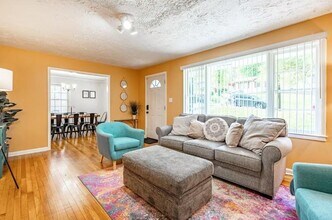1401 Plaza Ave SW in Atlanta, GA - Building Photo - Building Photo