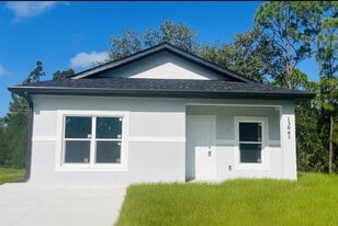 13043 Appleby Dr in Punta Gorda, FL - Building Photo