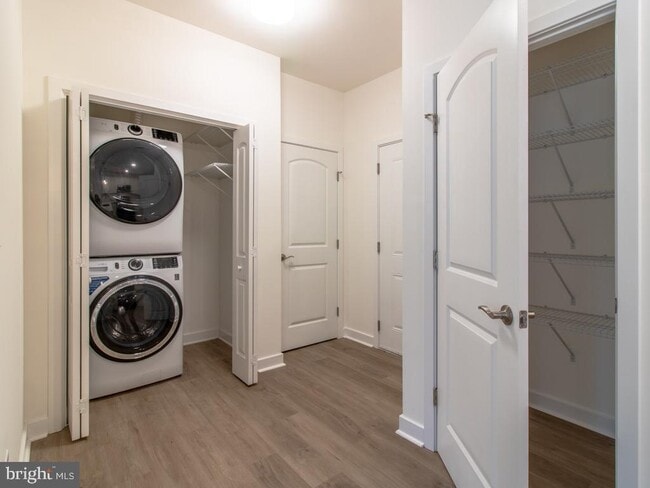 33530 Old Salt Ln in Lewes, DE - Foto de edificio - Building Photo