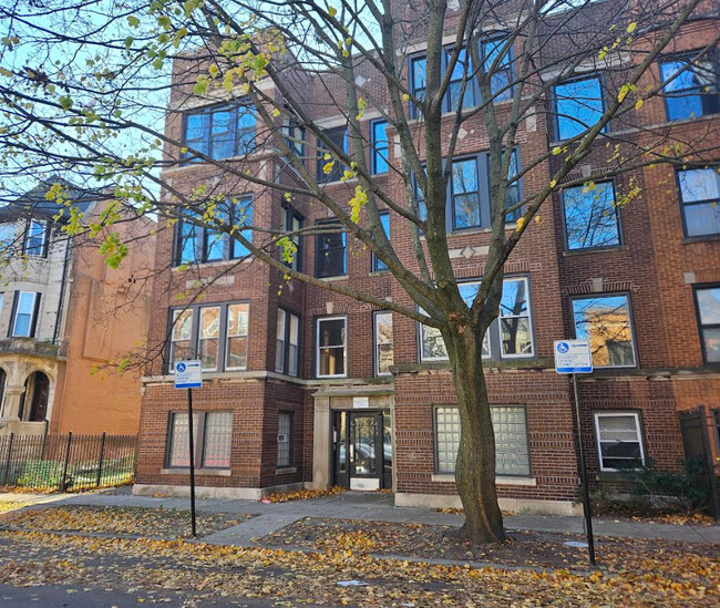 property at 657 E 50th Pl