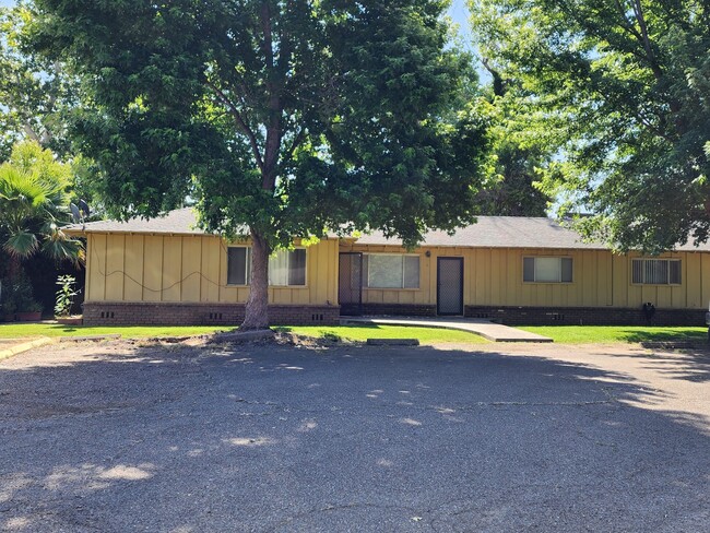 property at 21605 Mayfair Dr