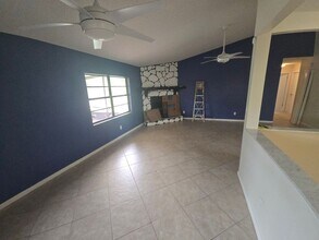 915 Benninger Dr in Brandon, FL - Building Photo - Building Photo