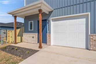 6802 Memphis in Bentonville, AR - Building Photo - Building Photo