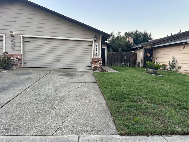 2653 Grand Canal Blvd in Stockton, CA - Building Photo - Building Photo