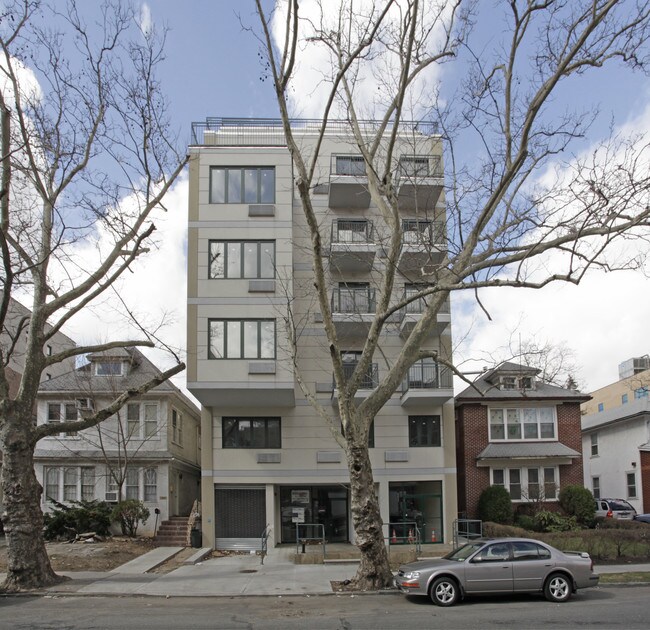 1916 Ocean Ave in Brooklyn, NY - Building Photo - Building Photo