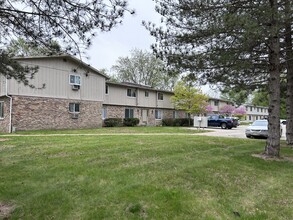 Gratiot Center Apartments (Ithaca 28 LLC) in Ithaca, MI - Foto de edificio - Building Photo