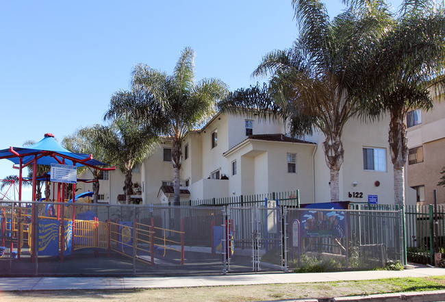 Watson Terrace II in Los Angeles, CA - Building Photo - Building Photo