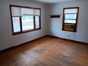 640 N Summit St in Bowling Green, OH - Building Photo - Building Photo