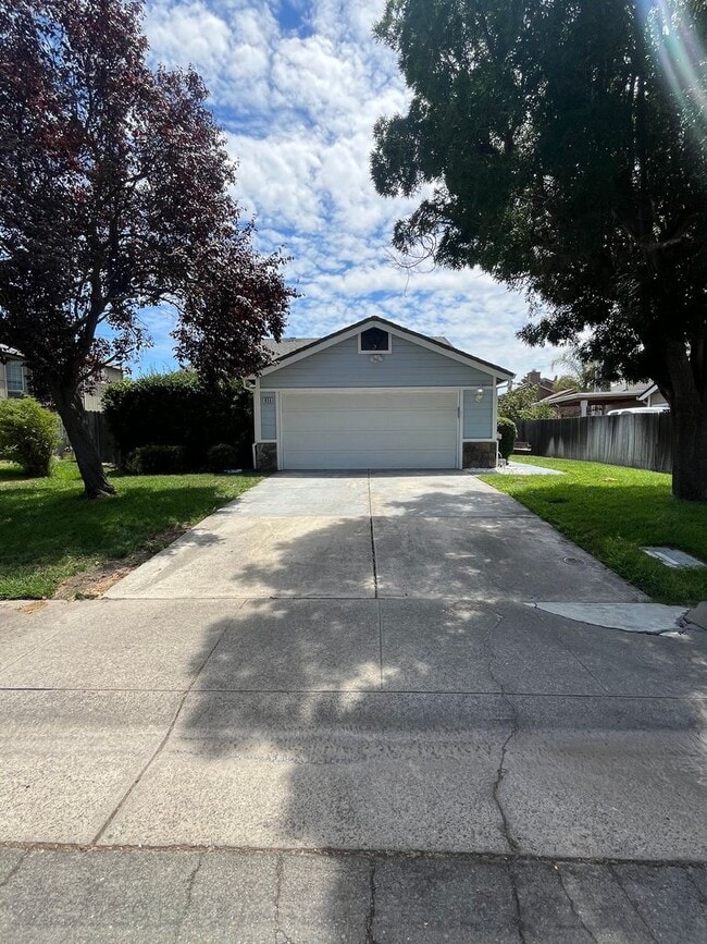 property at 836 Marsh Creek Dr