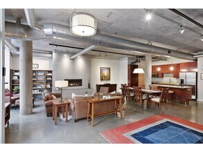 200 Park Ave-Unit -102 in Minneapolis, MN - Building Photo - Building Photo