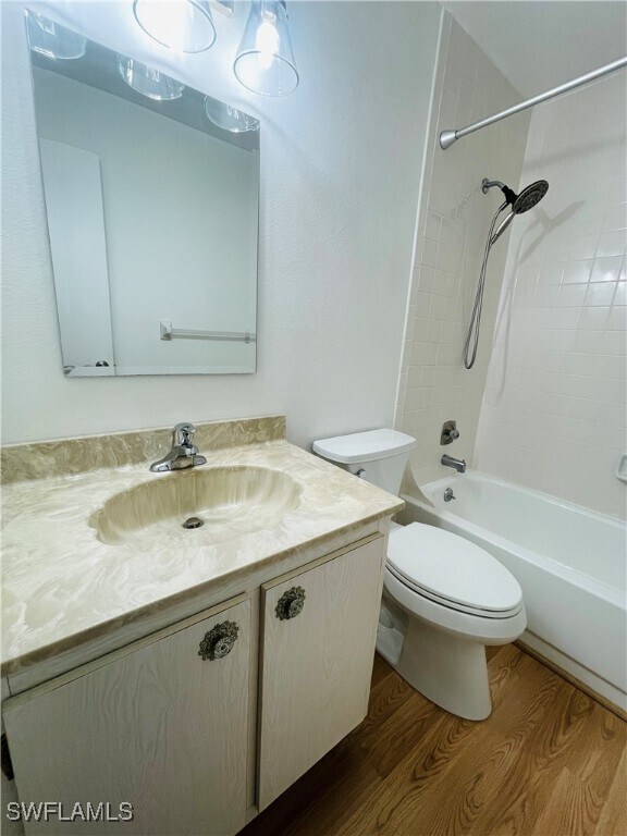 7092 Nantucket Cir in North Fort Myers, FL - Building Photo - Building Photo