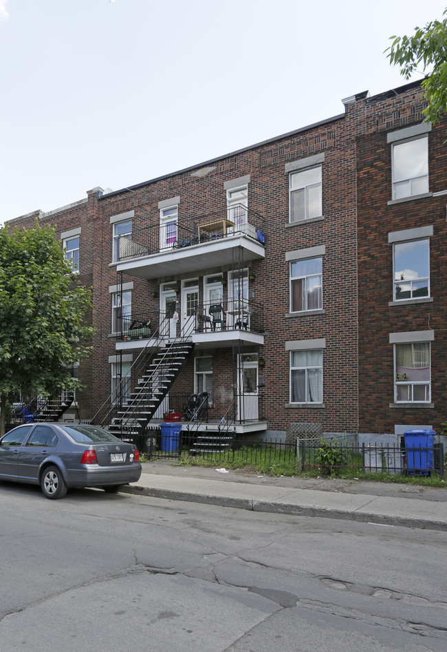 258-268 3e in Montréal, QC - Building Photo - Primary Photo