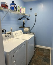 303 Smith Level Rd, Unit 32 in Chapel Hill, NC - Building Photo - Building Photo
