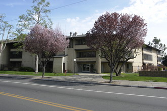 Hayward Villa Apartments in Hayward, CA - Building Photo - Building Photo