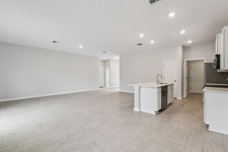 393 Marion Oaks Golf Rd in Ocala, FL - Building Photo - Building Photo