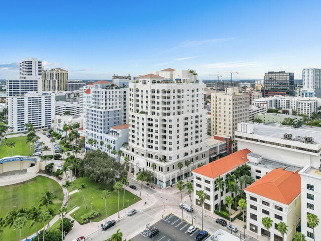 201 S Narcissus Ave in West Palm Beach, FL - Building Photo - Building Photo