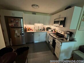 39 Englewood Ave in Boston, MA - Building Photo - Building Photo