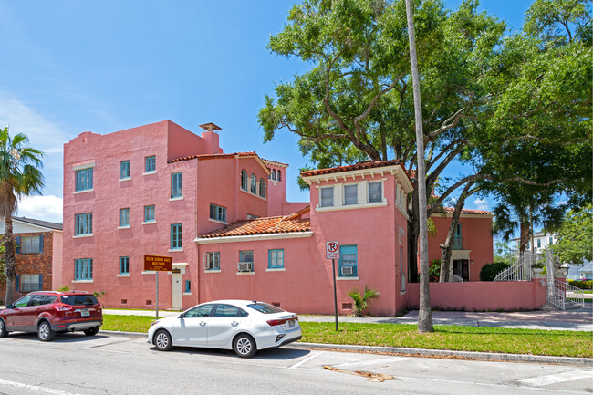 Villa De Leon in Tampa, FL - Foto de edificio - Building Photo