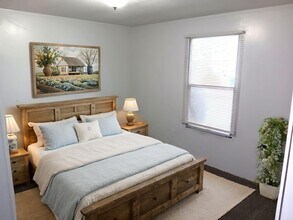 3230 S Loop 1604 in San Antonio, TX - Foto de edificio - Building Photo