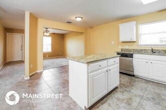 5530 Butch Canyon in San Antonio, TX - Building Photo - Building Photo