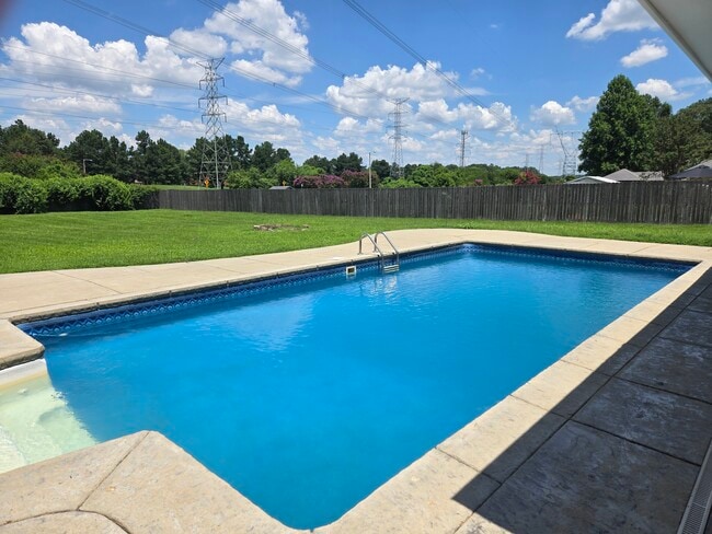 1441 Stonegate Pass in Germantown, TN - Foto de edificio - Building Photo