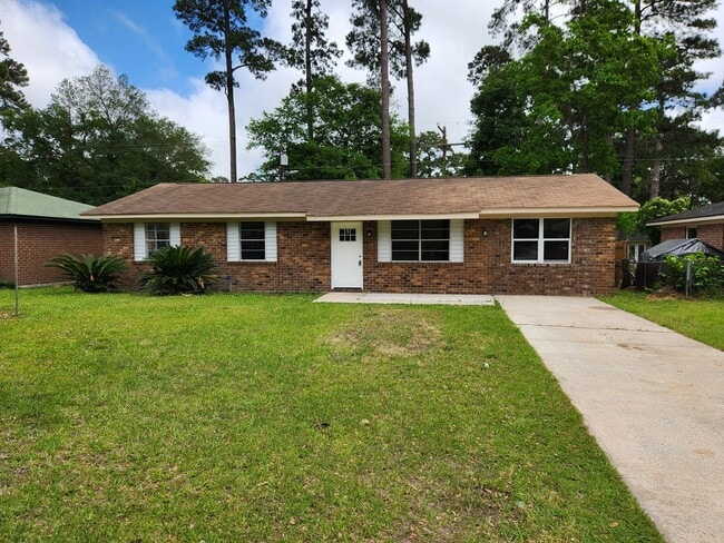 property at 111 Wassaw Rd