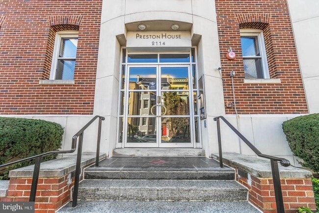 2114 N St NW in Washington, DC - Building Photo - Building Photo