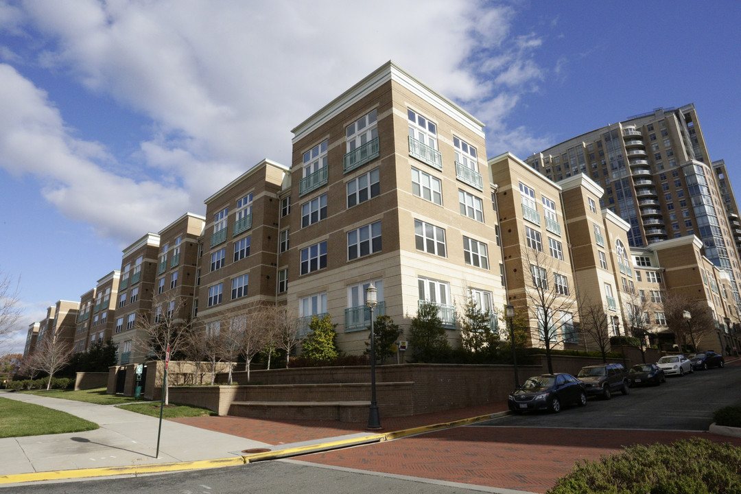 The Savoy in Reston, VA - Building Photo