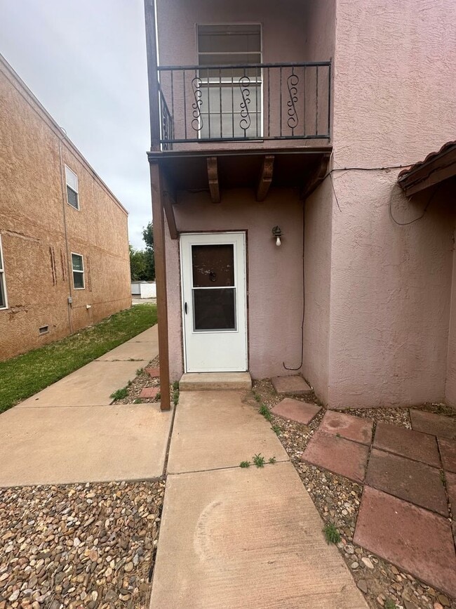 313 Innsdale Terrace in Clovis, NM - Building Photo - Building Photo