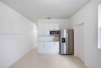 13621 SW 185th Ln, Unit 29 in Quail Heights, FL - Building Photo - Building Photo