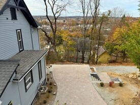 35 Mt Pleasant St in Derby, CT - Building Photo