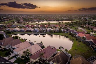 28460 Highgate Dr in Bonita Springs, FL - Building Photo - Building Photo