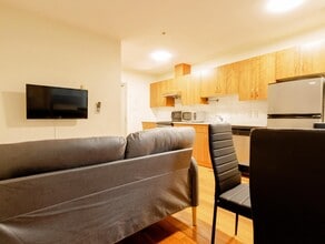 440 Richards St in Vancouver, BC - Building Photo - Building Photo